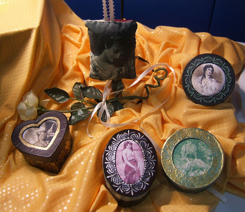 [Little Fabric Boxes]